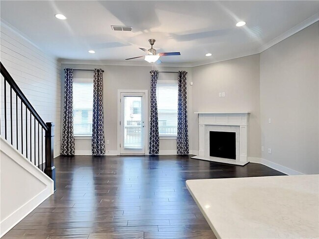 Foto del edificio - 2038 Rockledge Rd NE