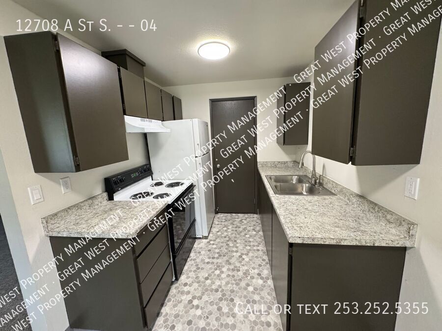 Primary Photo - 12708 A St S