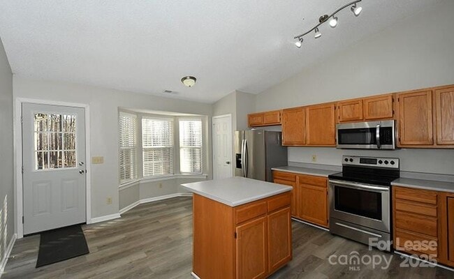 Building Photo - 116 Milbros Ln