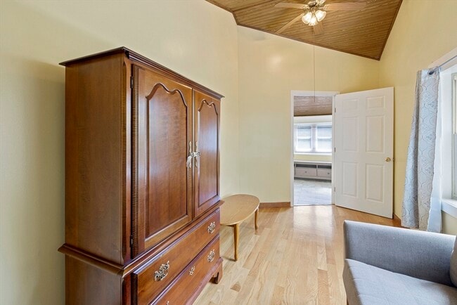 Building Photo - 46 Glenside Ave