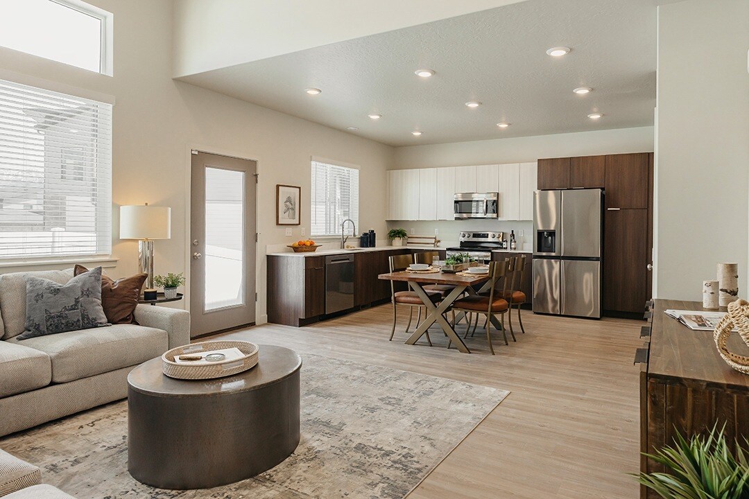 Foto principal - Rise Townhomes