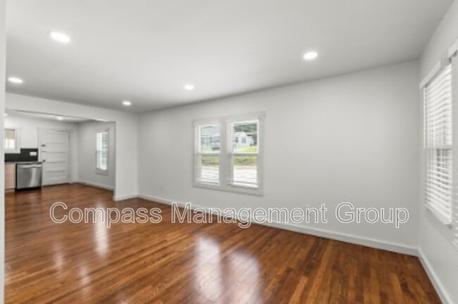 Foto del edificio - 3201 Davenport Rd