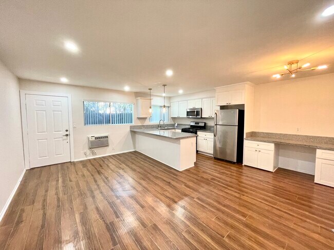Foto del edificio - 8961 Keith Ave