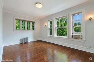 Building Photo - 5612 S Blackstone Ave