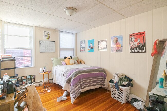 Foto del edificio - 135 Orleans St