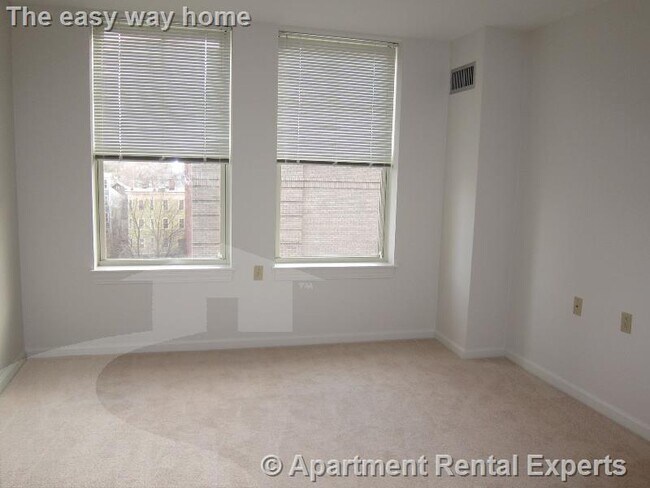 Building Photo - 632 Massachusetts Ave