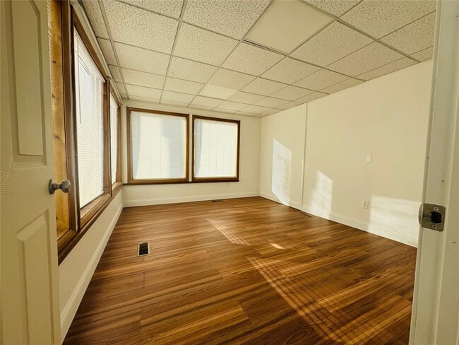 Foto del edificio - 157 Harry L Dr