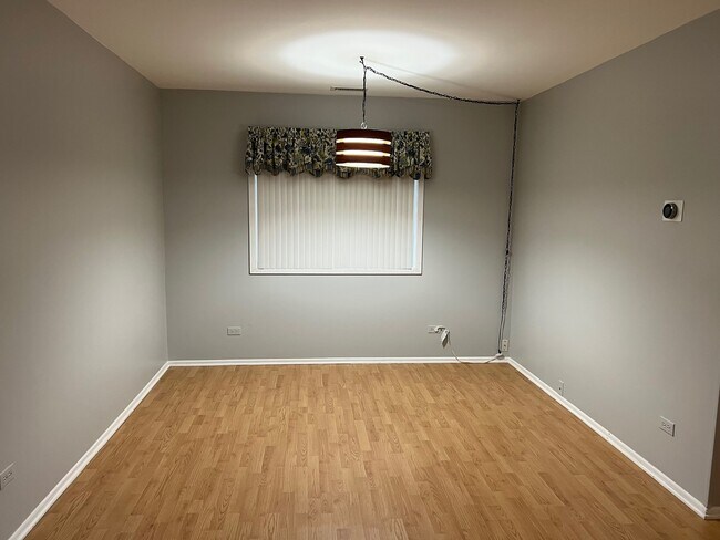 Foto del edificio - 536 Alton Ct