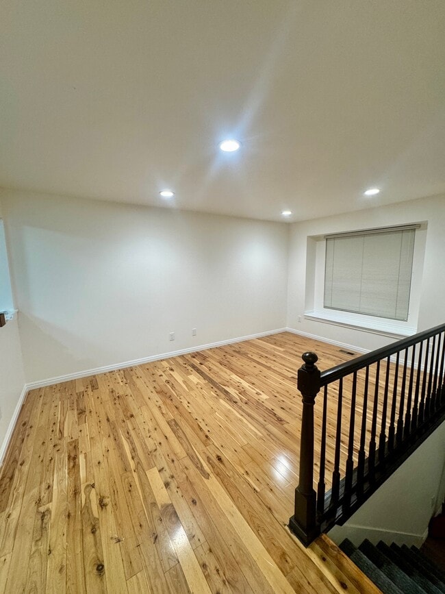 Foto del edificio - 917 N Dorothea Way