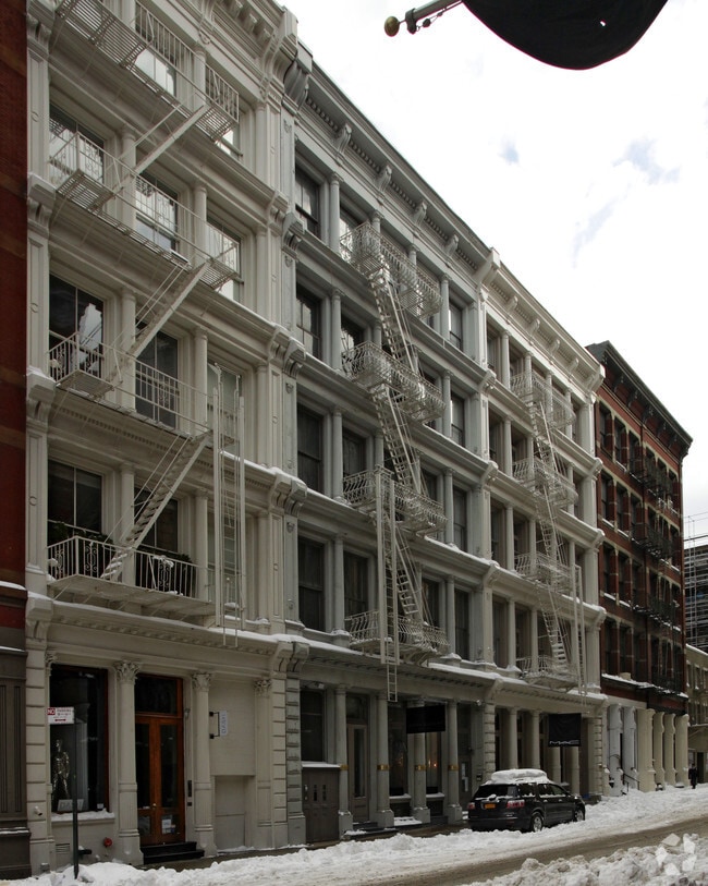 Building Photo - Cooperative