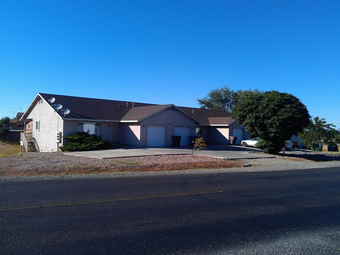 8560 E Lakeshore Dr Unit A, Prescott Valley, AZ 86314 Apartments in Prescott Valley, AZ