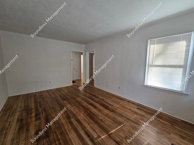 Foto del edificio - 1264 Byewood Ln SW