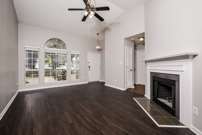 Building Photo - 504 Heathwick Dr