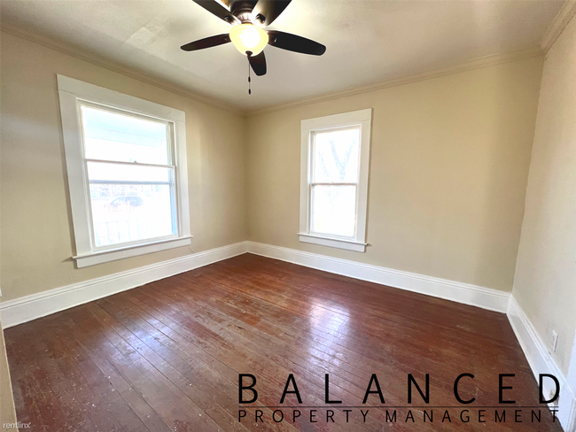 Building Photo - 3 br, 1 bath House - 134 SW Fillmore St Lo...