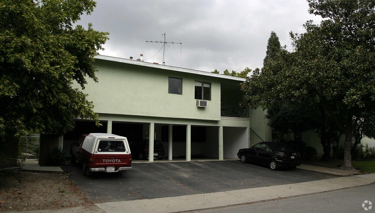Foto del edificio - 405-425 N Cambridge Ave