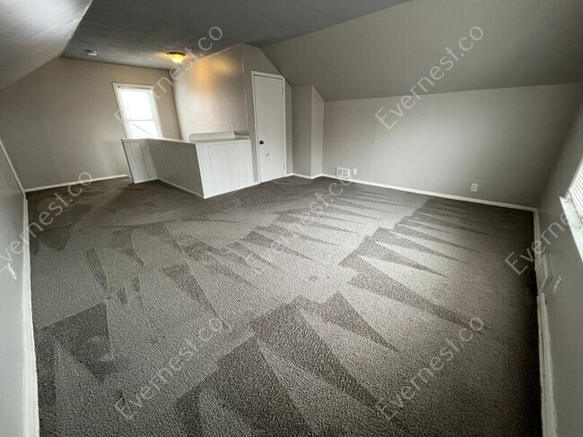 Building Photo - 20894 Lancaster St