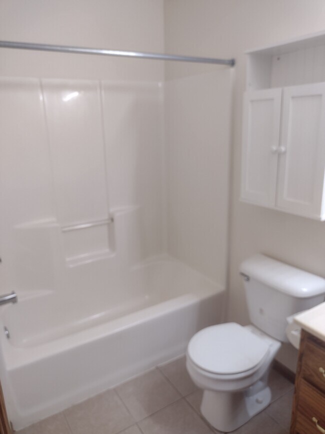 Foto del edificio - 1023 Pine Cone Ln