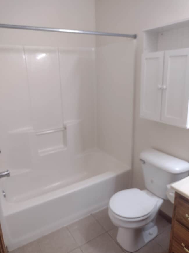 Building Photo - 1023 Pine Cone Ln