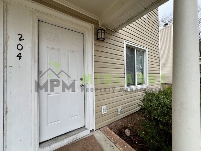 Foto del edificio - 204 S Cromwell St