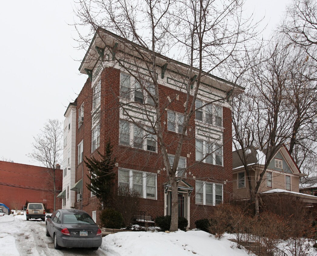 Foto del edificio - 3826-3828 Genessee St