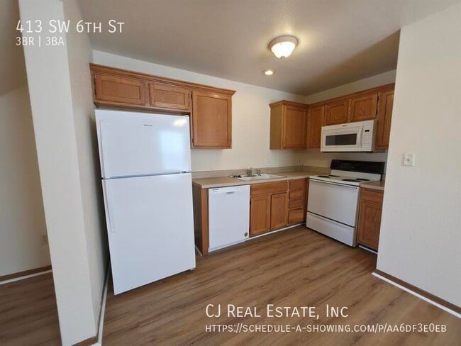 Building Photo - 413 SW 6 St