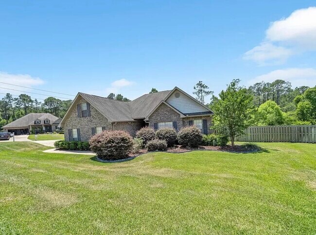 Building Photo - 650 Red Fern Rd