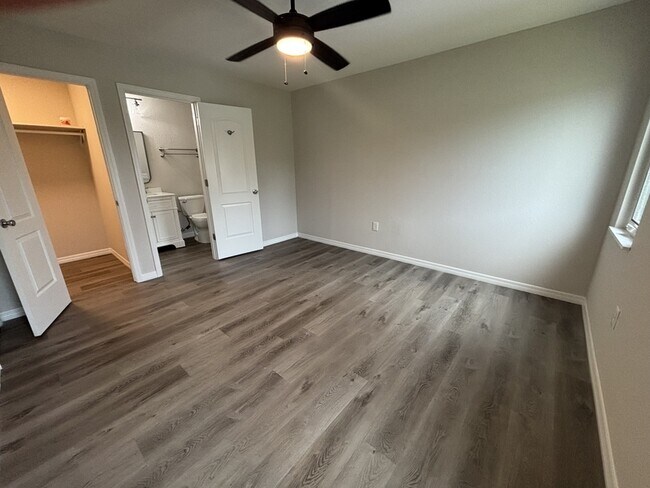 Foto del edificio - 3411 Swanee Rd