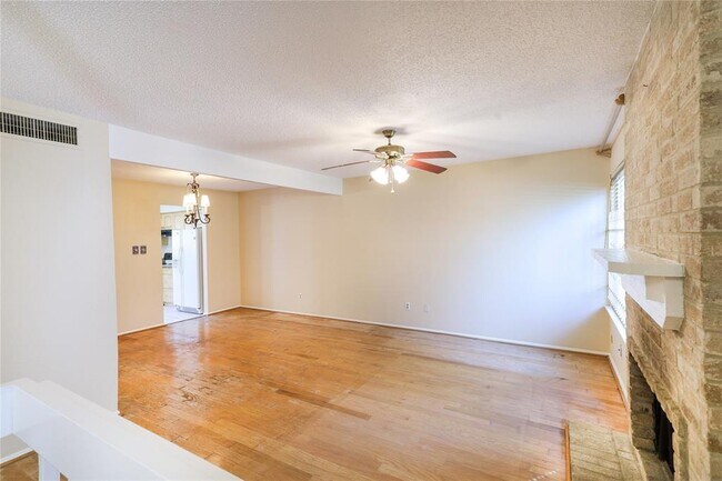Foto del edificio - 2990 Meadowgrass Ln