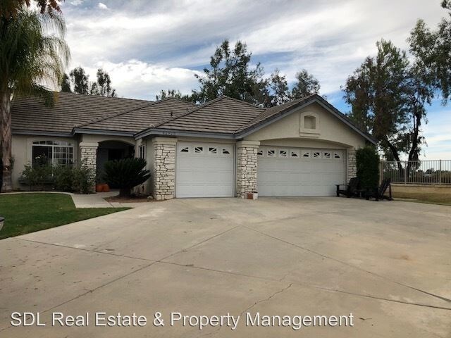 Primary Photo - 4 br, 2 bath House - 42923 Corte Cabello