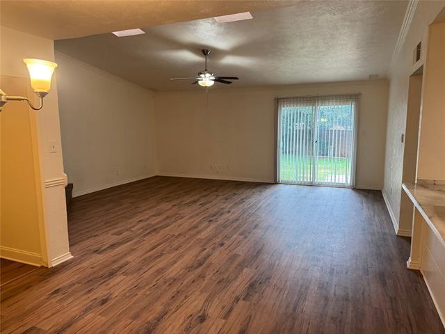 Foto del edificio - 3716 Mulberry Ln