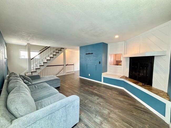 Building Photo - Stunning Condo Near Chesapeake Bay