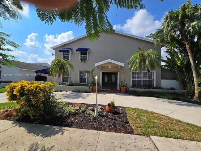 Building Photo - 12370 SW 96th St