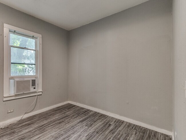 Foto del edificio - 2345 NW 10th St