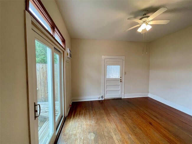 Foto del edificio - 708 W 31st St