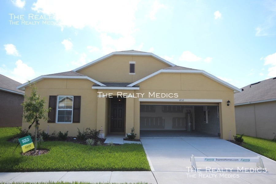 Primary Photo - 5732 Lakeside Landings Blvd