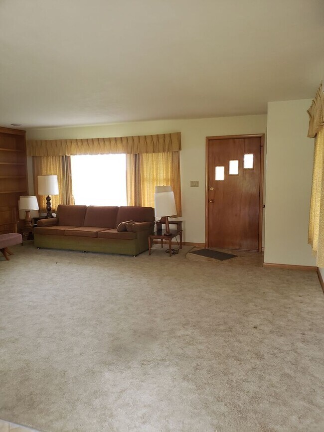 Foto del edificio - 742 Mont Alto Rd