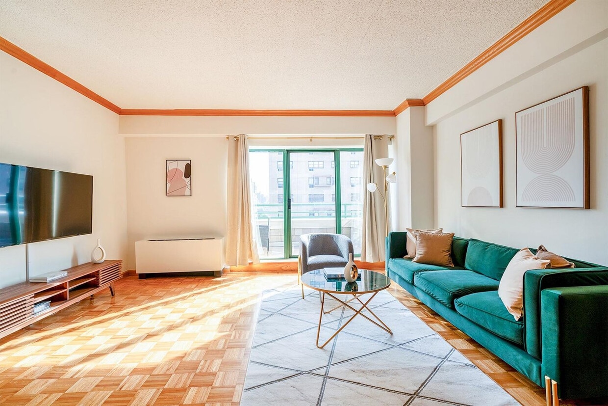 Foto principal - 62 Columbus Ave