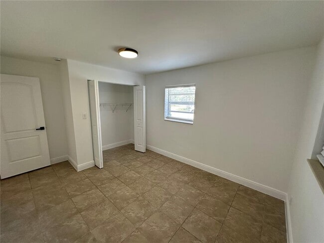 Foto del edificio - 4830 SW 41st Ave