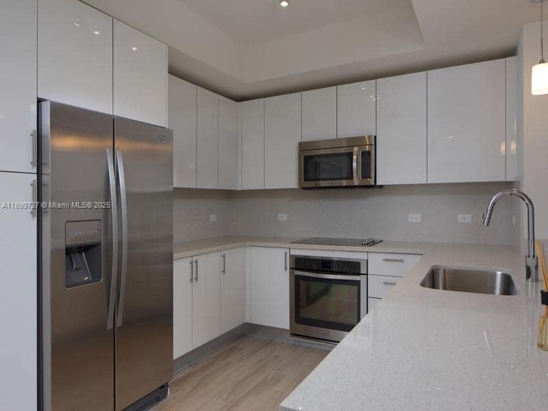 Foto principal - 999 SW 1st Ave