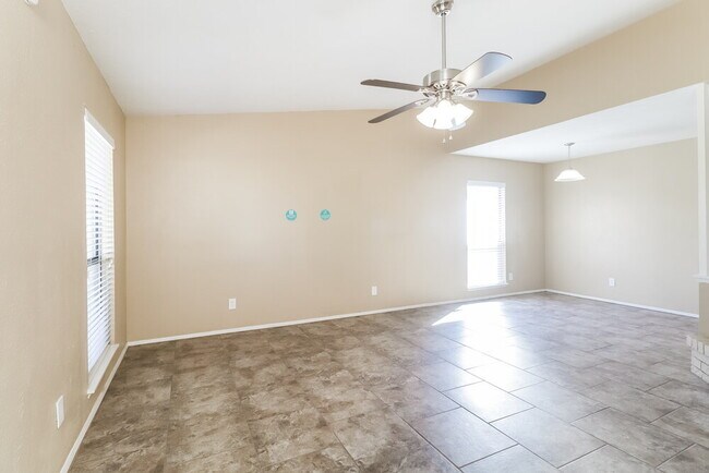 Building Photo - 7522 Christie Ln