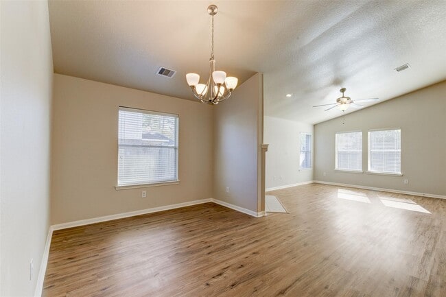 Building Photo - 8323 Cove Timbers Ln