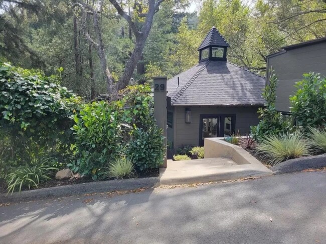Building Photo - 29 Millard Rd