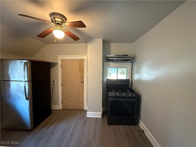 Foto del edificio - 6014 Madison Ave