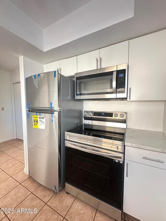 Foto del edificio - 12231 N 21st Ave
