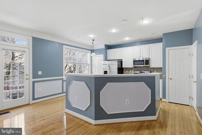 Foto del edificio - 2454 Curie Ct