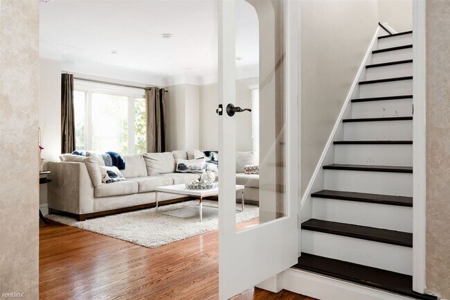 Foto del edificio - 3 br, 2 bath House - 2107 Rochester Rd