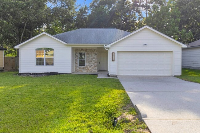 Building Photo - 16413 Danika Oak