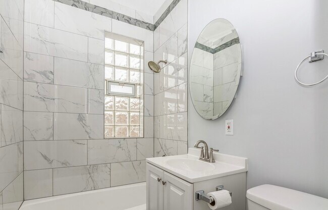 Building Photo - 7839 South Ellis Avenue, Unit 1