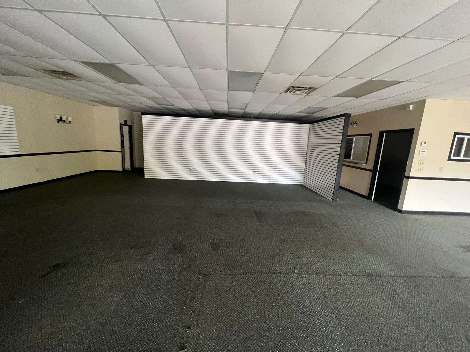 1424 Wooster Rd. Barberton, OH 44203 – photo 5