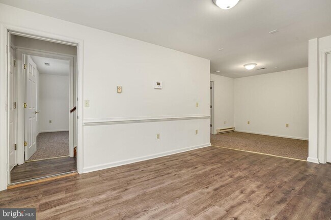 Building Photo - 1201 S Division St